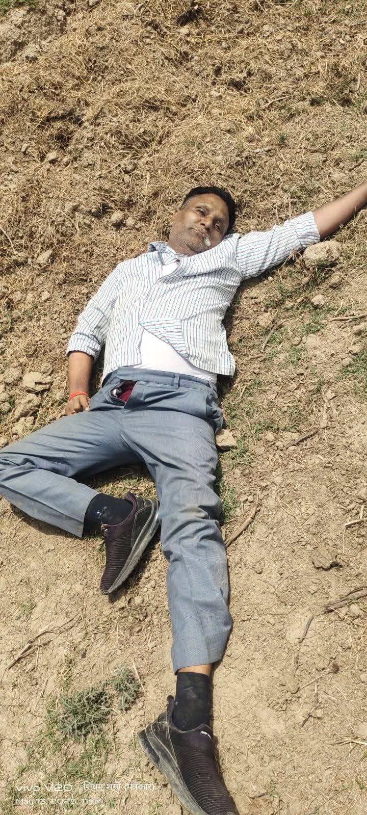 हॉस्पिटल के पीछे मिली व्यक्ति की लाश