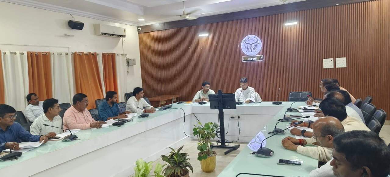 वाराणसी के गांवों को प्लास्टिक मुक्त कराने के लिए जिला प्रशासन तैयारी में