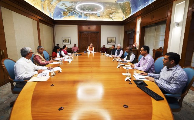 प्रधानमंत्री मोदी ने टीबी उन्मूलन अभियान पर बैठक की अध्यक्षता की