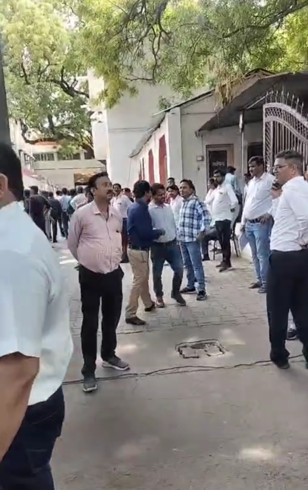 महिला एवं परिवार कल्याण महानिदेशालय को बम से उड़ाने की धमकी मिली