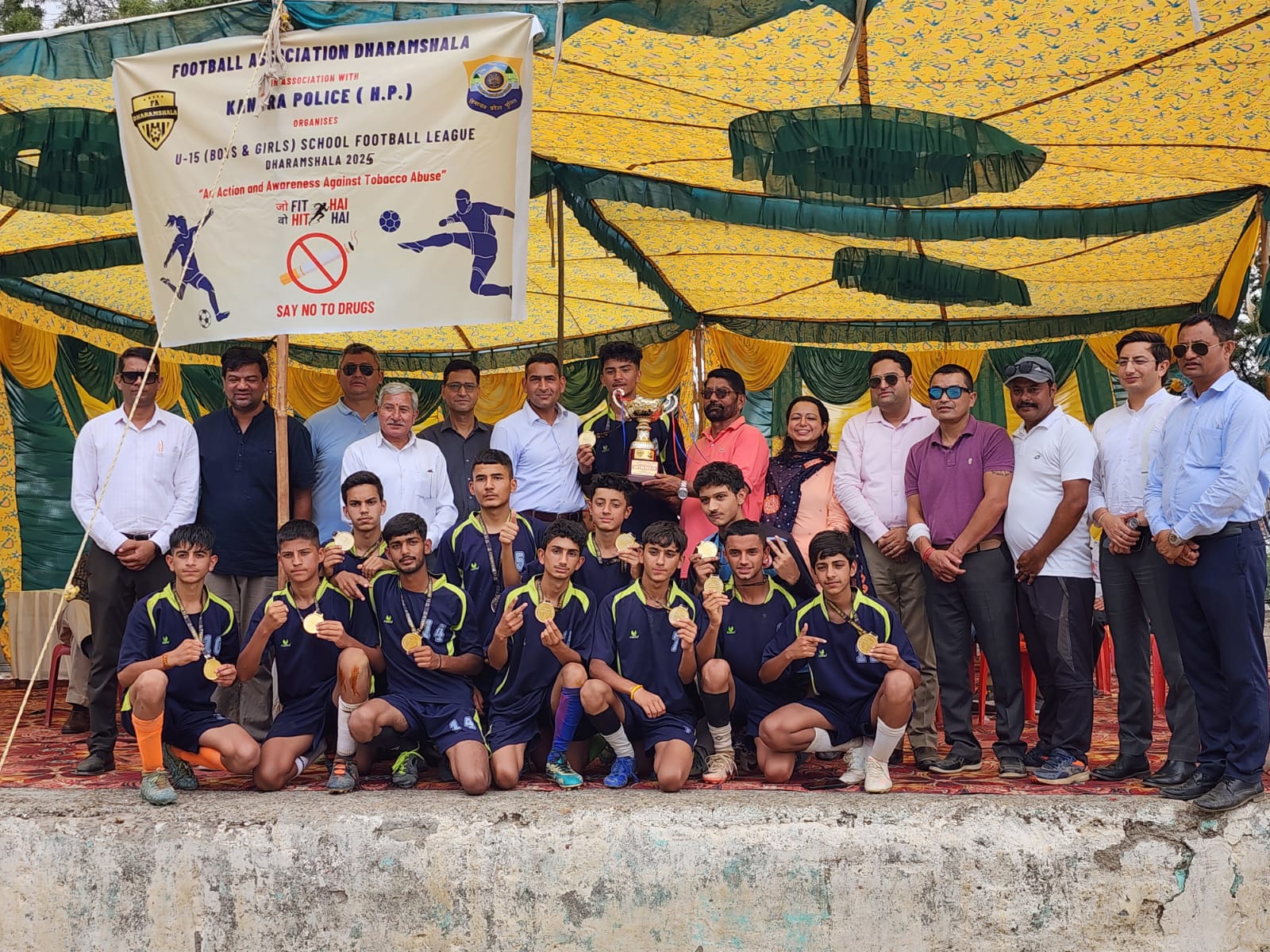 अंडर-15 वर्ग फुटबाल प्रतियोगिता में गर्ल्स स्कूल घरोह तथा ब्वायज में रोज पब्लिक स्कूल बने विजेता