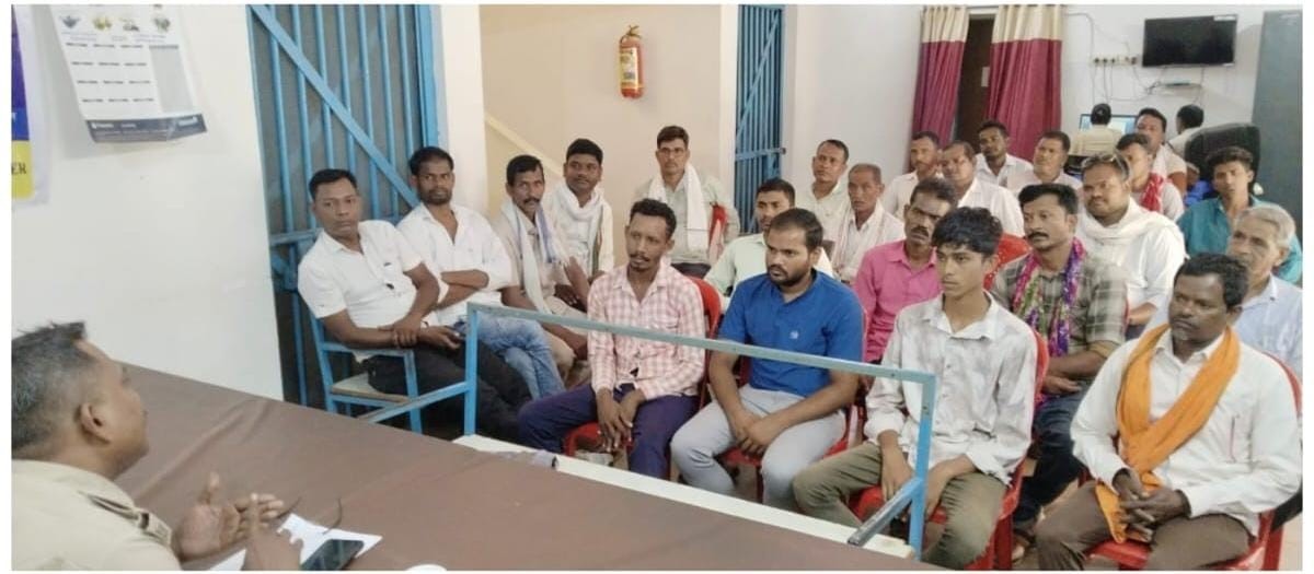 मालवाहक वाहनों पर सवारी बिठाना अनुचित, सीधे चालकों पर होगी कार्रवाई