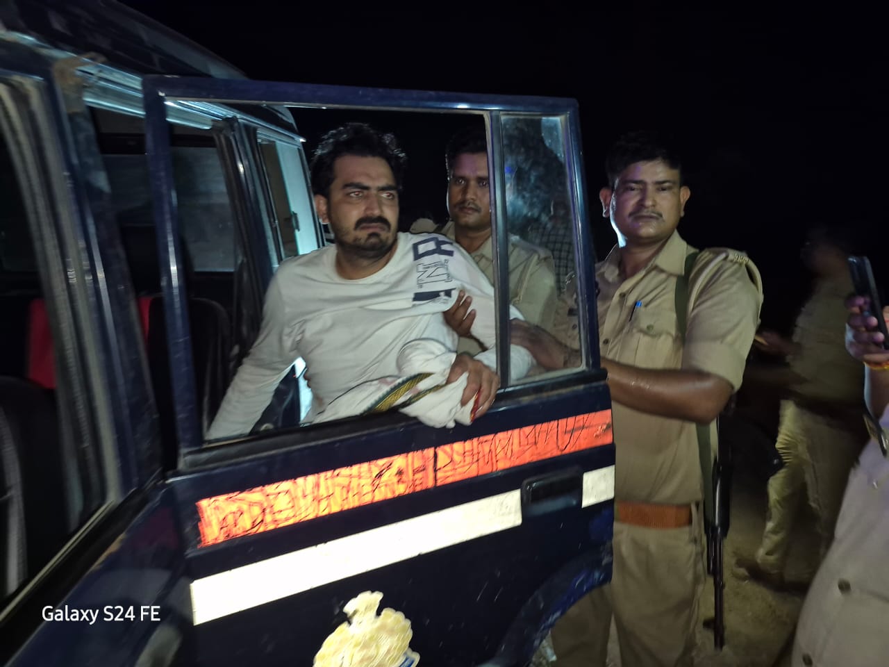 दो राज्यों में सक्रिय गौ तस्कर फैजान पुलिस मुठभेड़ में गिरफ्तार