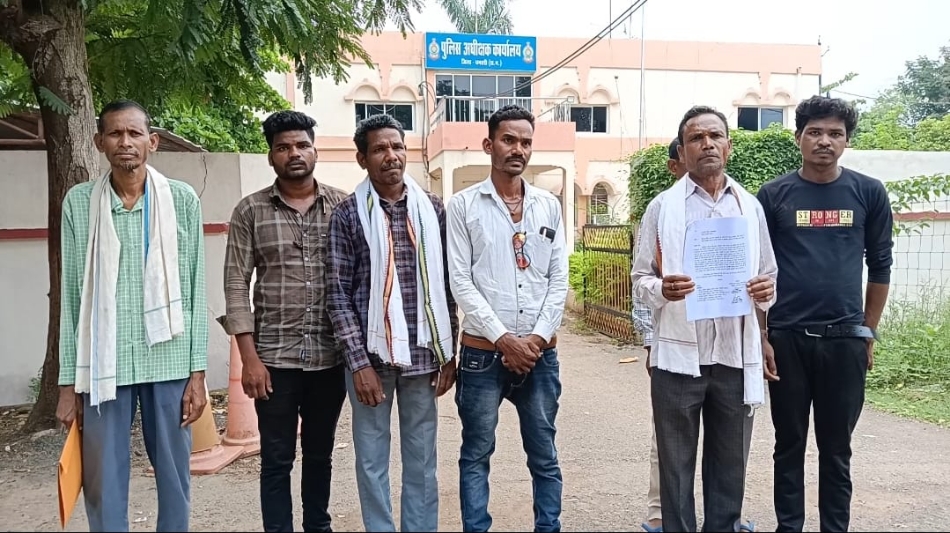 ग्रामीणों ने एनआईए द्वारा प्रताड़ित करने व फर्जी तरीके से माओवादी बताकर गिरफ्तार करने की शिकायत की