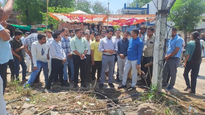 उल्टी-दस्त से मौत का मामला, चार कार्मिक निलंबित तो तीन को 16 सीसीए का नोटिस