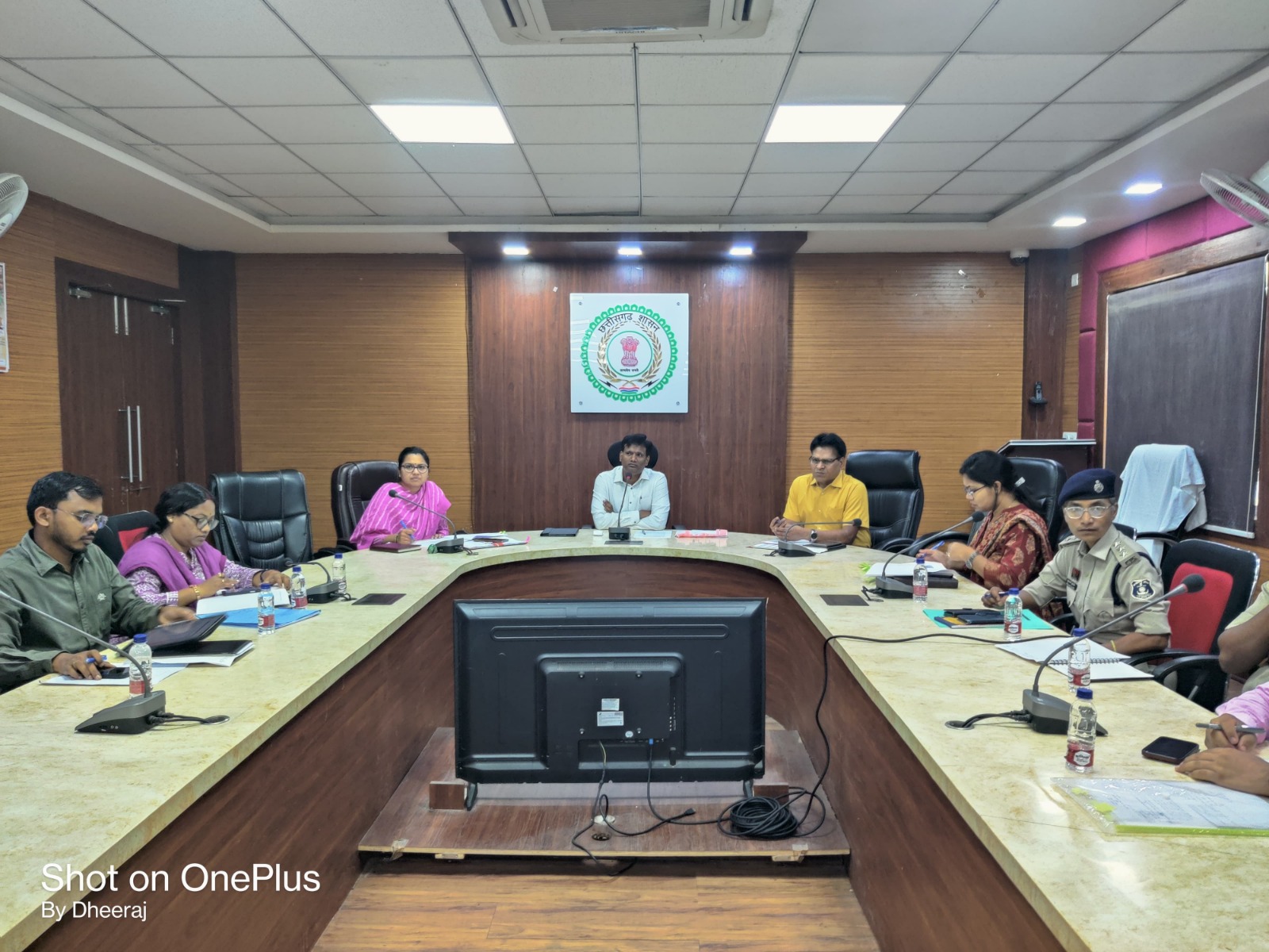 सूरजपुर : राजस्व विभाग की साप्ताहिक समीक्षात्मक बैठक सम्पन्न