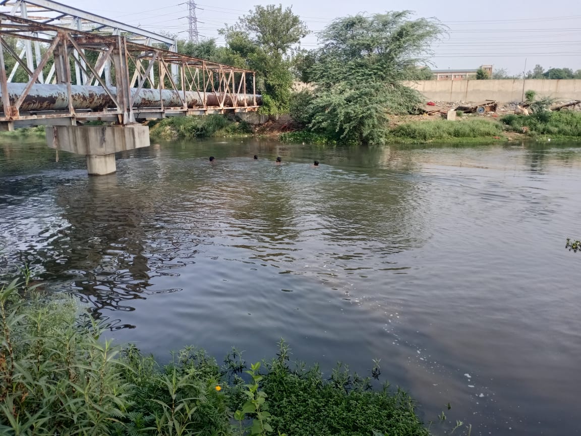 कोंडली नहर में डूब कर दो भाइयों की मौत