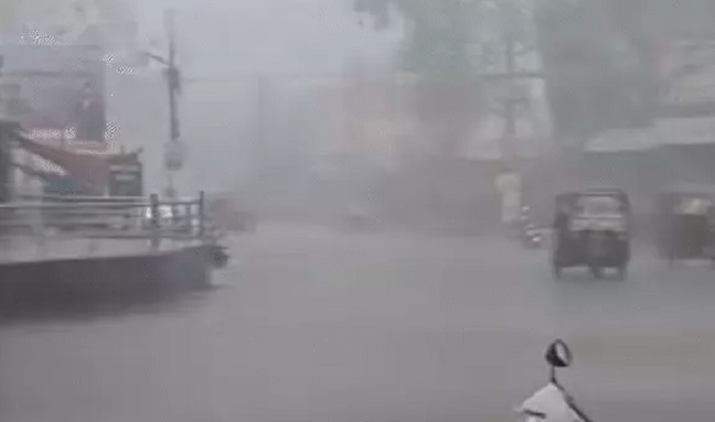 मप्र में नौतपा के छठे दिन भी जारी रहा आंधी-बारिश का दौर, कई जिलों में बरसा पानी