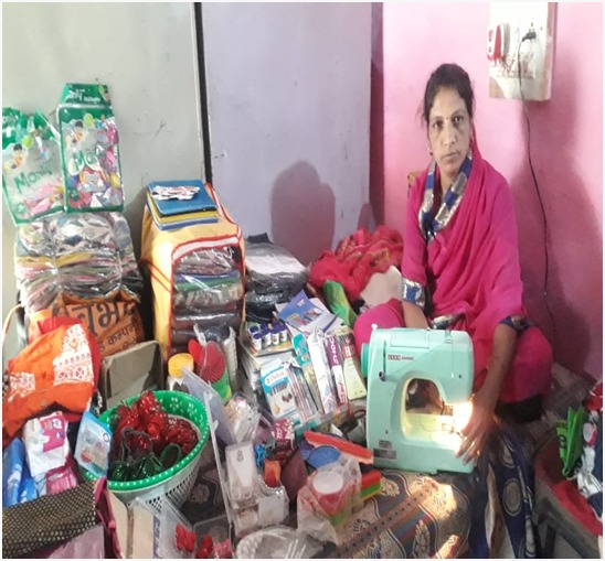 अशोकनगर: लखपति दीदी सुनीता सालुंके स्वयं का रोजगार स्थापित कर बनी आत्मनिर्भर