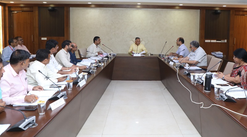 विद्यार्थियों के शत प्रतिशत प्लेसमेंट के लिए बनाएं व्यापक कार्य योजना : मंत्री परमार