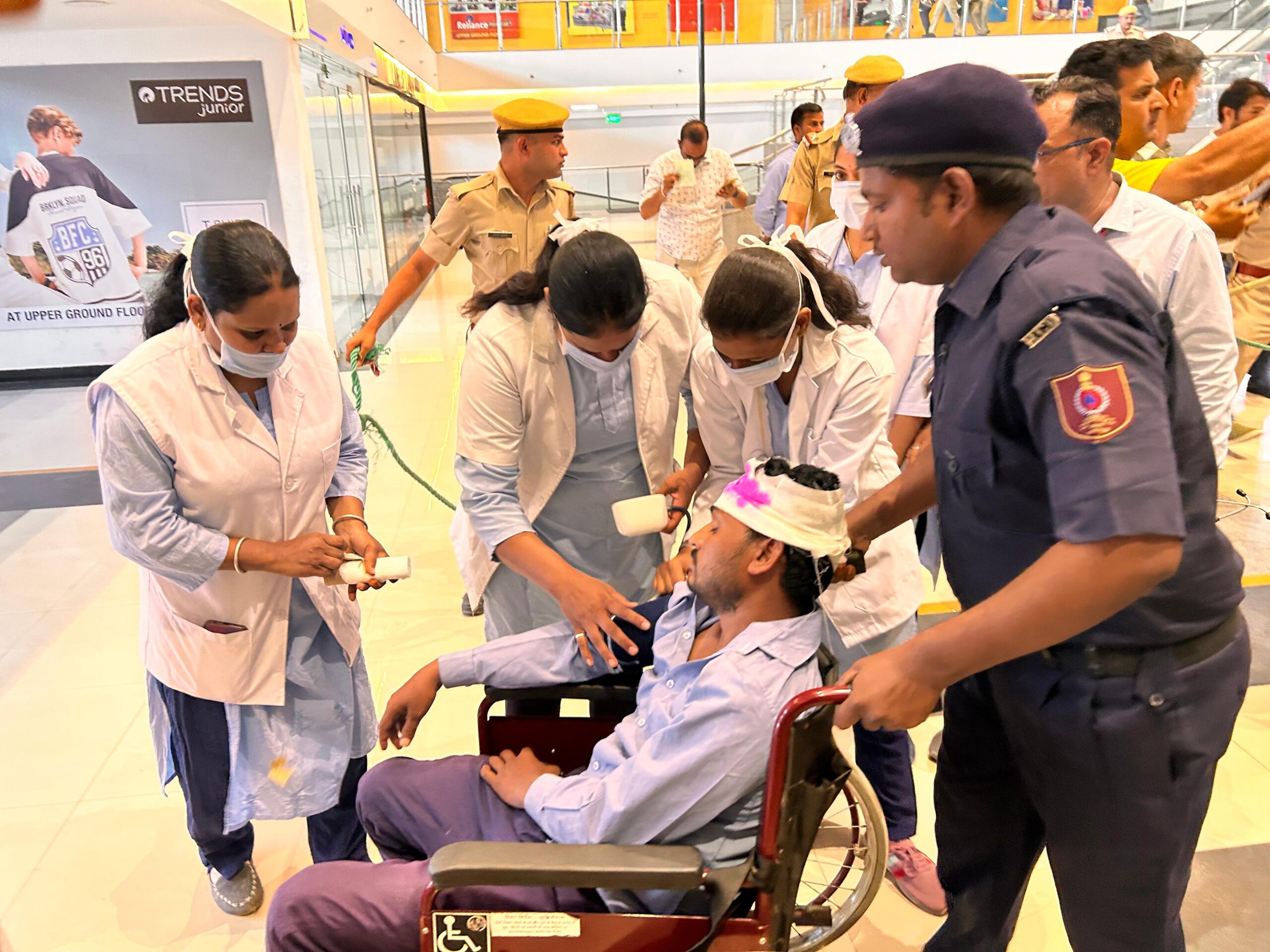 राजस्थान में ‘ऑपरेशन शील्ड’ के तहत राज्यव्यापी मॉक ड्रिल और ब्लैकआउट अभ्यास