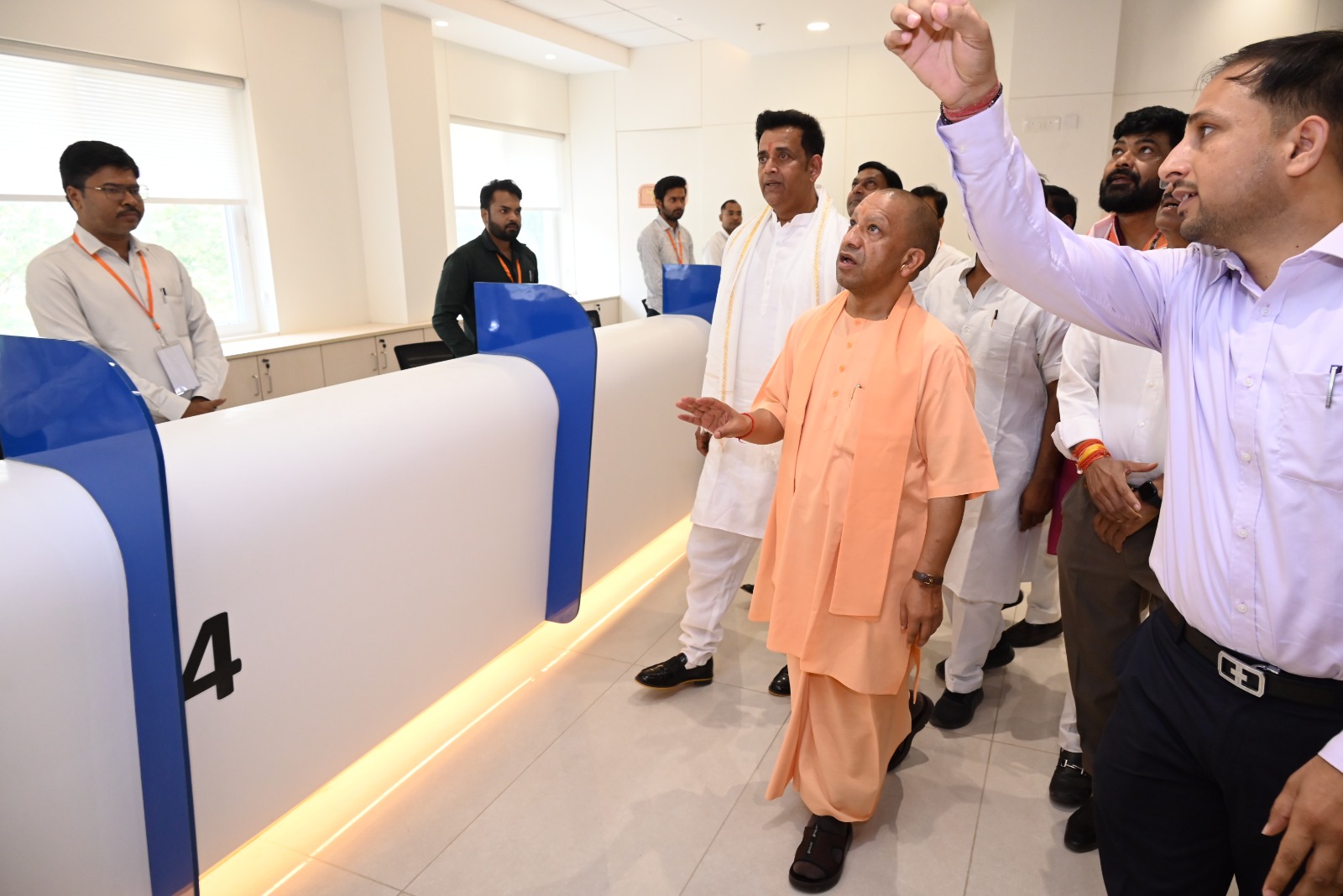 *सीएम योगी ने किया अर्बन फैसिलिटेशन सेंटर और सीनियर सिटीजन डे केयर सेंटर का लोकार्पण *सीएम योगी ने किया अर्बन फैसिलिटेशन सेंटर और सीनियर सिटीजन डे केयर सेंटर का लोकार्पण