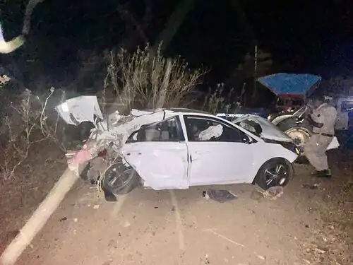 नेशनल हाईवे पर चार गाड़ियां टकराईं, दो की मौत-पांच घायल