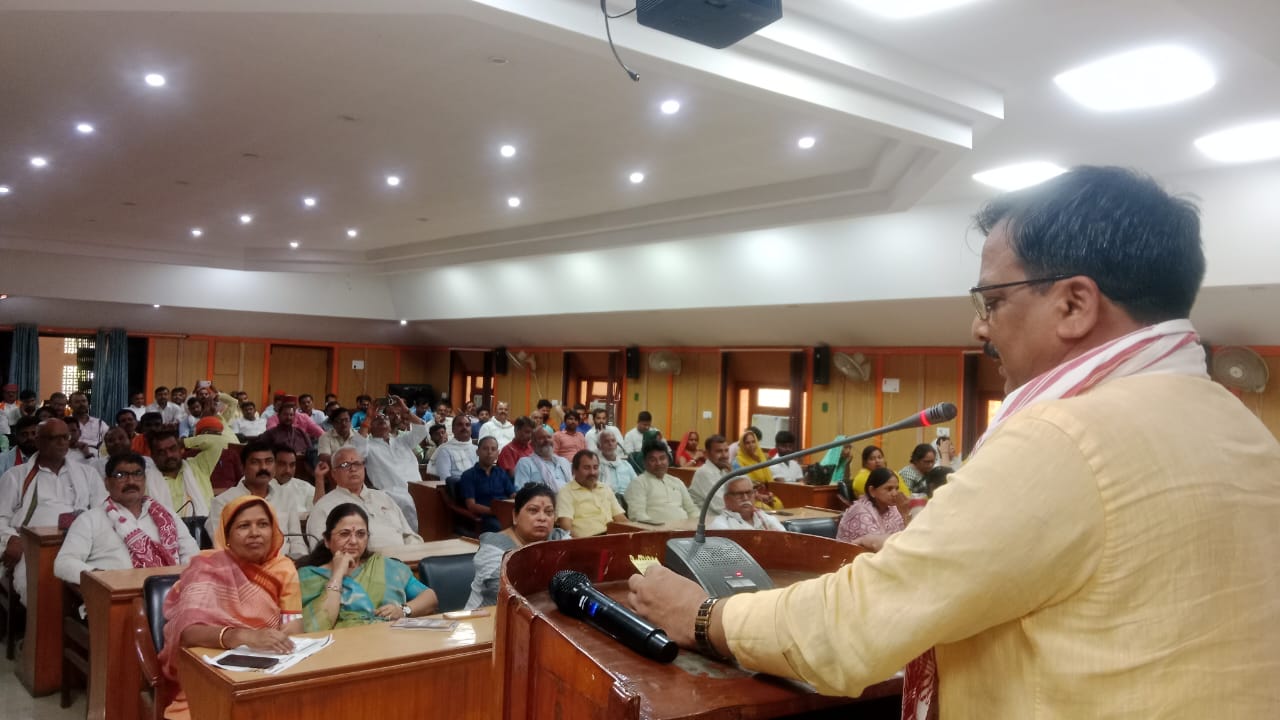 भाजपा ने हमेशा ही महापुरुषों का सम्मान बढ़ाया : डा. धर्मेंद्र सिंह