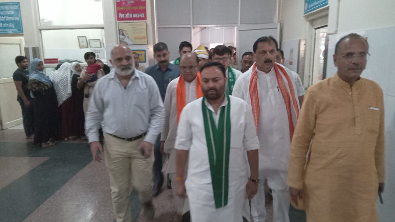 प्रो. रामगोपाल ने जातिसूचक शब्द इस्तेमाल कर दलित समाज की बेटी को नीचा दिखाने का काम किया :