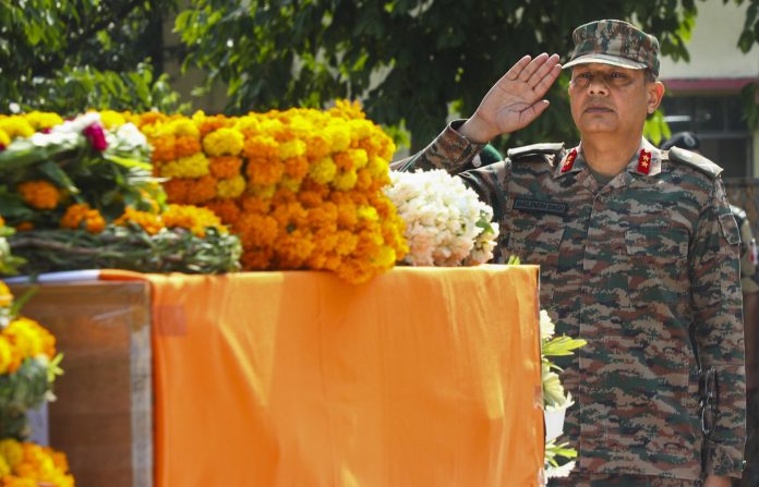 किश्तवाड़ मुठभेड़ में बलिदानी सिपाही गायकर संदीप पांडुरंग को दी गई श्रद्धांजलि
