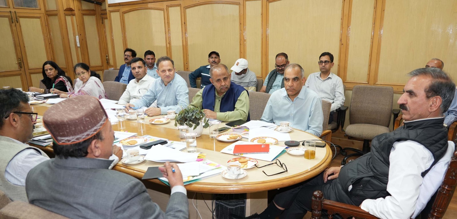 गैर लकड़ी वन उपज की दरों में संशोधन, मुख्यमंत्री ने वन विभाग को दिए कई निर्देश