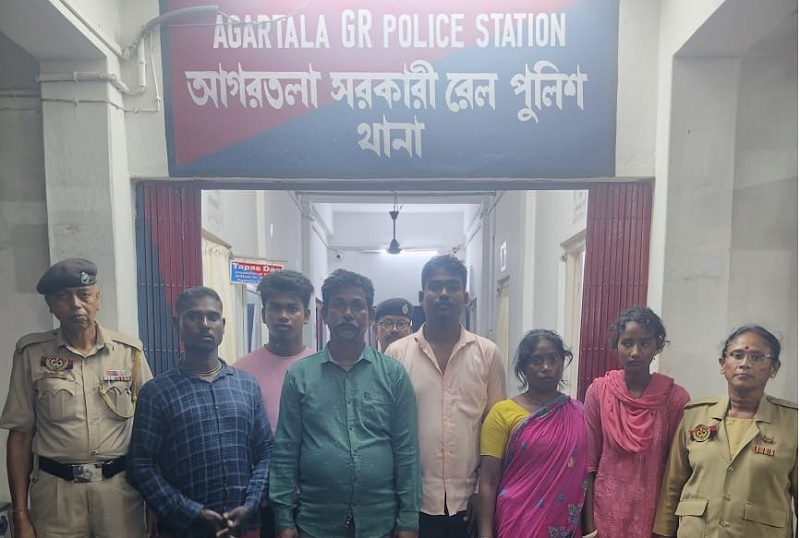 पूसीरे आरपीएफ की अवैध घुसपैठियाें के विरूद्ध कार्रवाई जारी