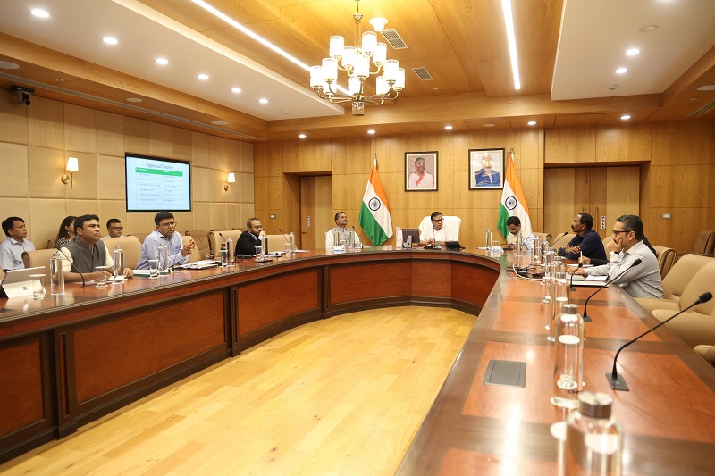 मुख्यमंत्री ने की बाढ़ की स्थिति से निपटने के लिए समीक्षा बैठक