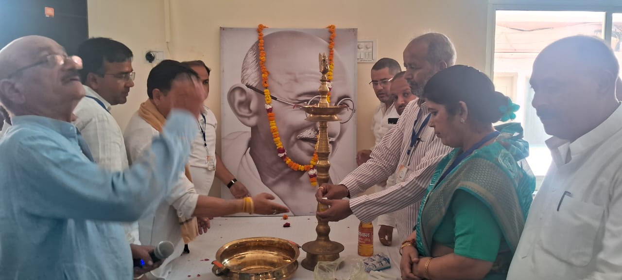 प्रशिक्षण शिविर का उद्घाटन प्रशिक्षण शिविर का उद्घाटन