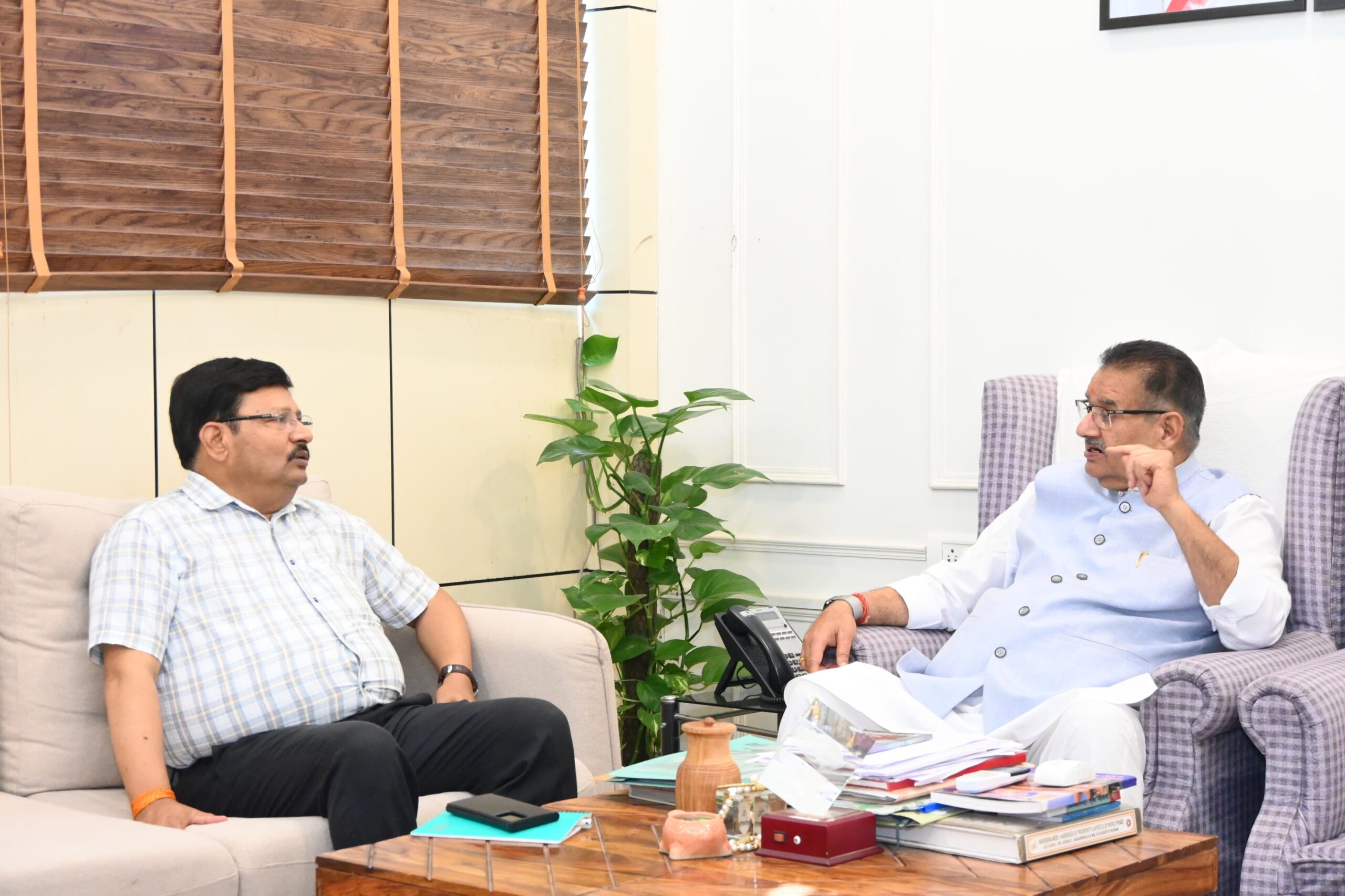रिश्वत प्रकरण में बागेश्वर के जिला सैनिक कल्याण अधिकारी के बर्खास्तगी के आदेश जारी