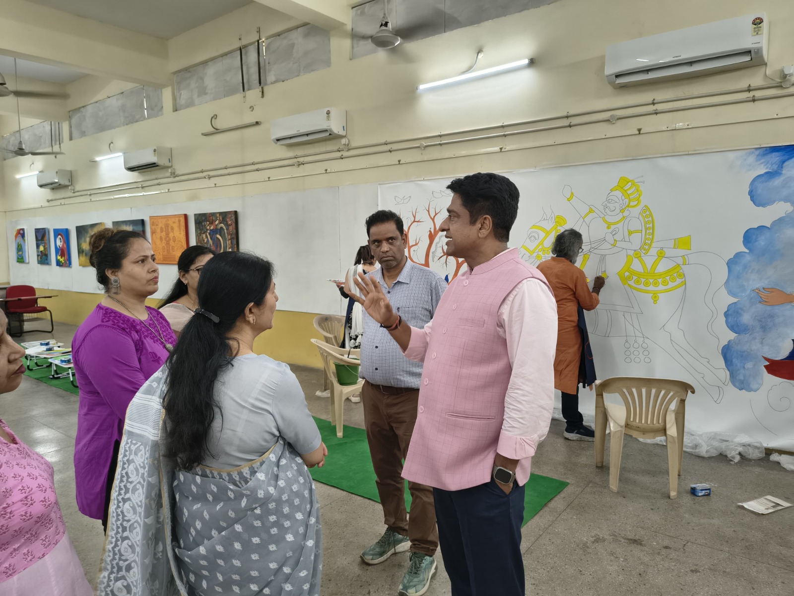 एनडीएमसी के उपाध्यक्ष ने विकसित भारत समर आर्ट वर्कशॉप के चौथे दिन का किया दौरा