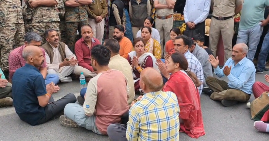 संजौली मस्जिद विवाद फिर गरमाया, हिंदू संगठनों ने किया हनुमान चालीसा पाठ