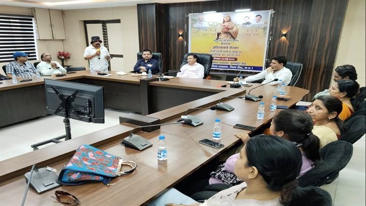 रीवाः लोकमाता अहिल्याबाई की 300वीं जन्म जयंती में आयोजित हुई संगोष्ठी