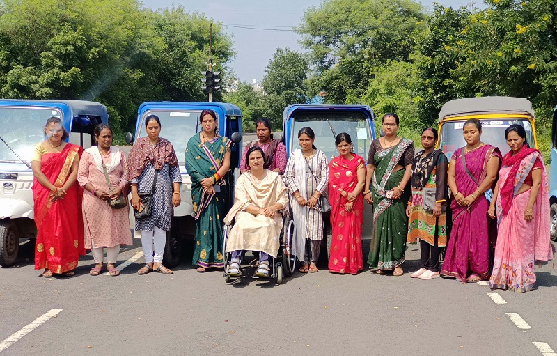 लोक माता देवी अहिल्याबाई की परंपरा को आगे बढ़ाते कदम, इंदौर में 469 महिलाएं बनीं प्रशिक्षित ड्राइवर