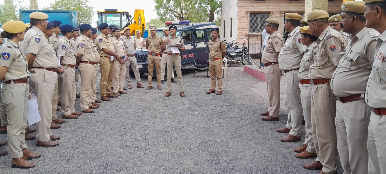 कांस्टेबल की शहादत के बाद जागा पुलिस प्रशासन : बजरी माफियाओं के खिलाफ 85 किलोमीटर तक सर्च