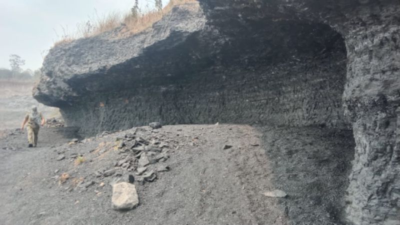 कोरबा के कोयला खदान में  धंसने से  दो युवकों की मौत, एक घायल