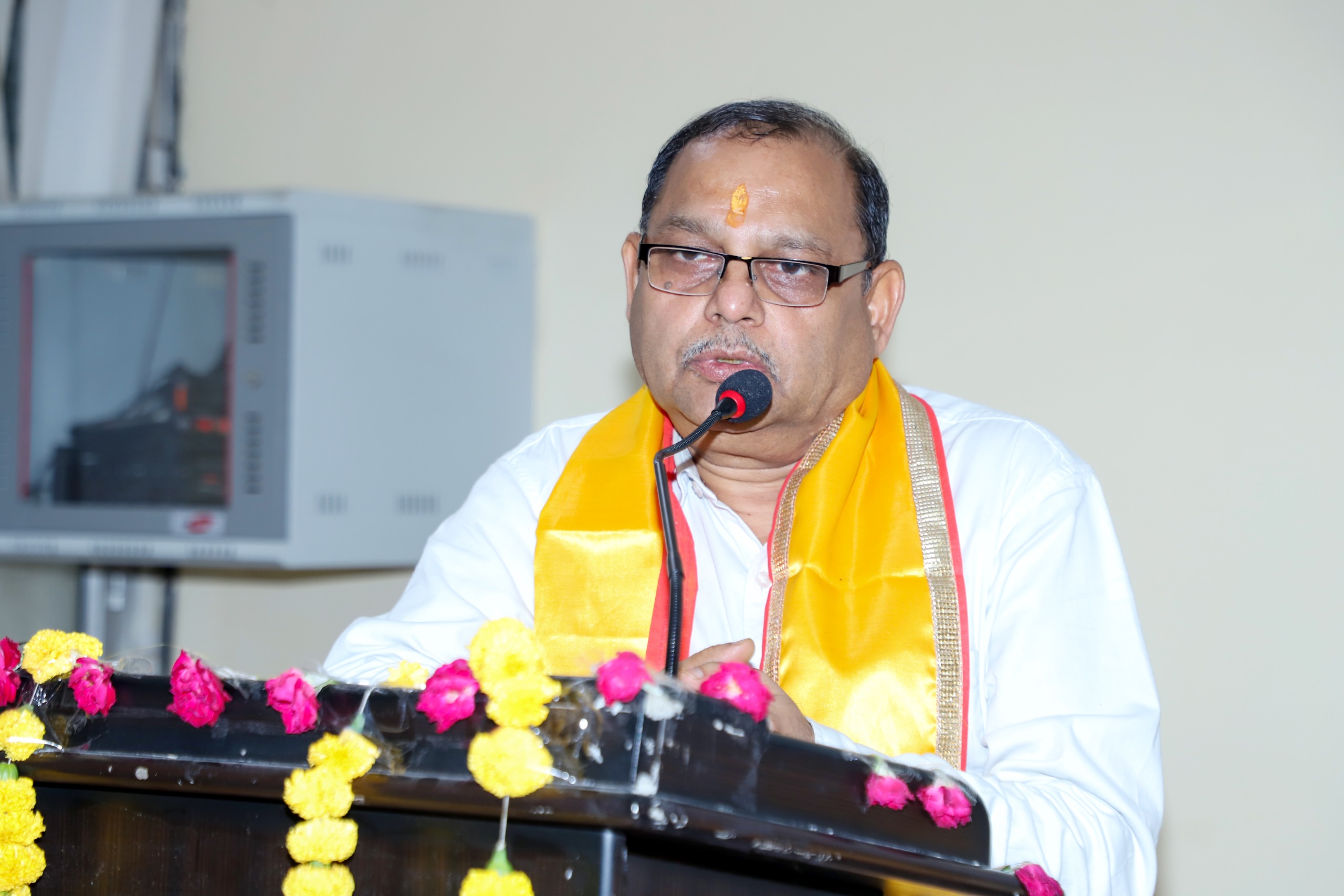 ज्योतिष एवं कर्मकांड को आजीविका का साधन बनाते समय नैतिकता को दें प्राथमिकता : प्रो.सुधीर