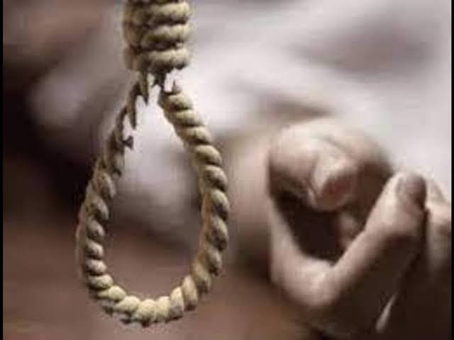 मासूम से कुकर्म के आरोपित रिश्ते के चाचा ने फांसी लगाकर की आत्महत्या