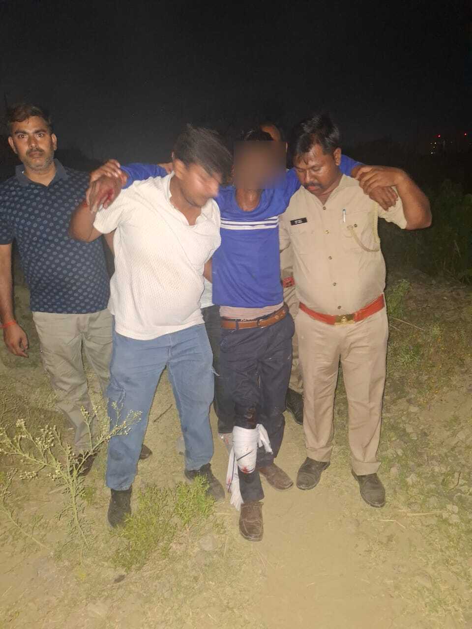 सिपाही के घर चाेरी करने वाला बदमाश मुठभेड़ में घायल