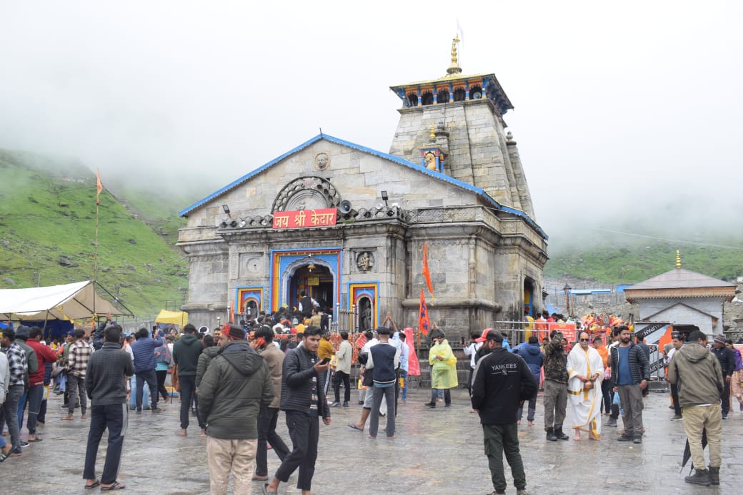 केदारनाथ यात्रा : एक महीने में करीब 200 सौ करोड़ का हुआ कारोबार, सात लाख से अधिक श्रद्धालुओं ने किए बाबा के दर्शन