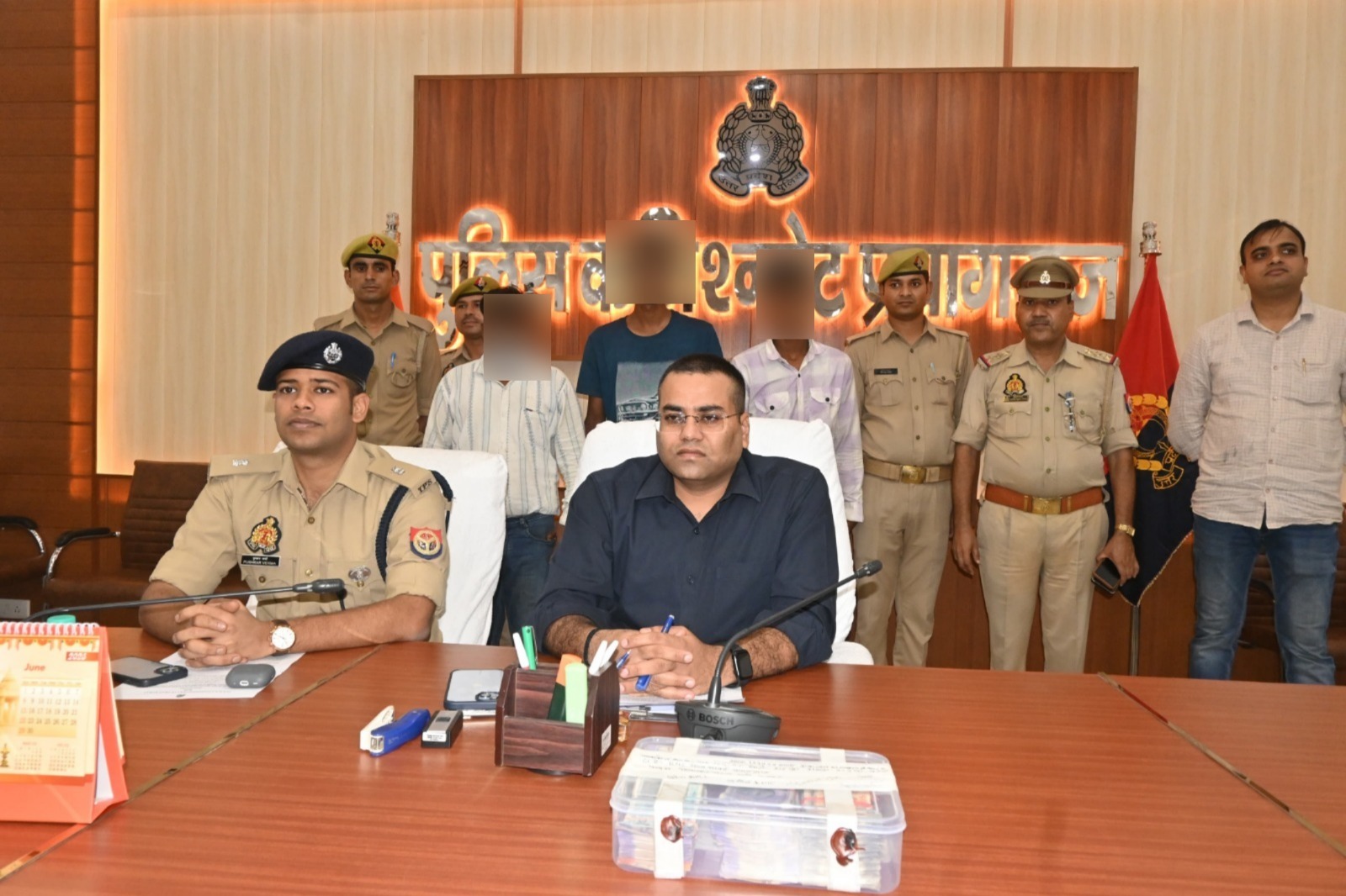 फर्जी लूट का खुलासा करते हुए पुलिस ने तीन को किया गिरफ्तार, नकदी बरामद