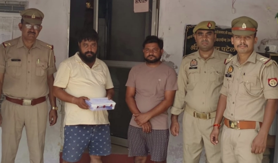 फालूदा के पैसे मांगने पर फायरिंग से राहगीर को लगी गोली, दो आरोपित गिरफ्तार