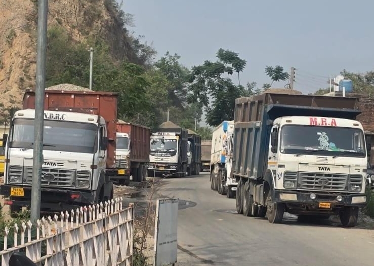 अवैध खनन के विरुद्ध नूरपुर पुलिस की बड़ी कार्रवाई, 24 वाहन जब्त