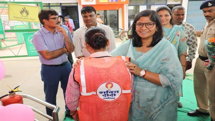 ग्वालियरः जिले में सात और जरूरतमंद महिलाएँ बनी “शक्ति दीदी”