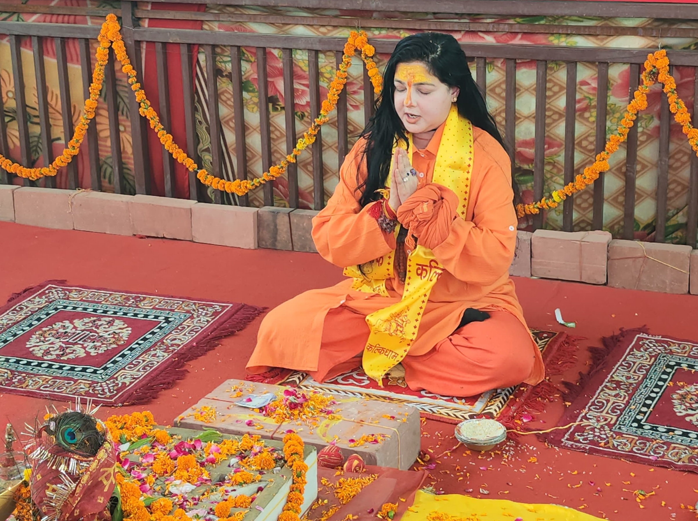 हिन्दू धर्म की से ही कलियुग टिका हुआ है : ममता कुलकर्णी