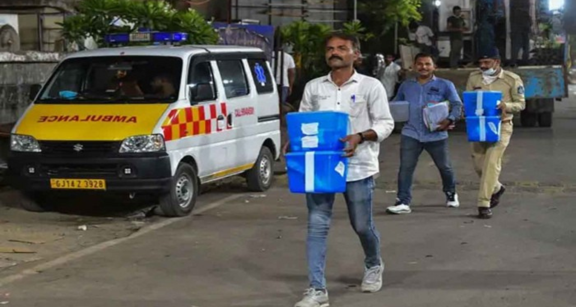 45 से ज़्यादा डॉक्टरों की टीम डीएनए(DNA) जांच में जुटी, मंत्रियों ने की समीक्षा बैठक