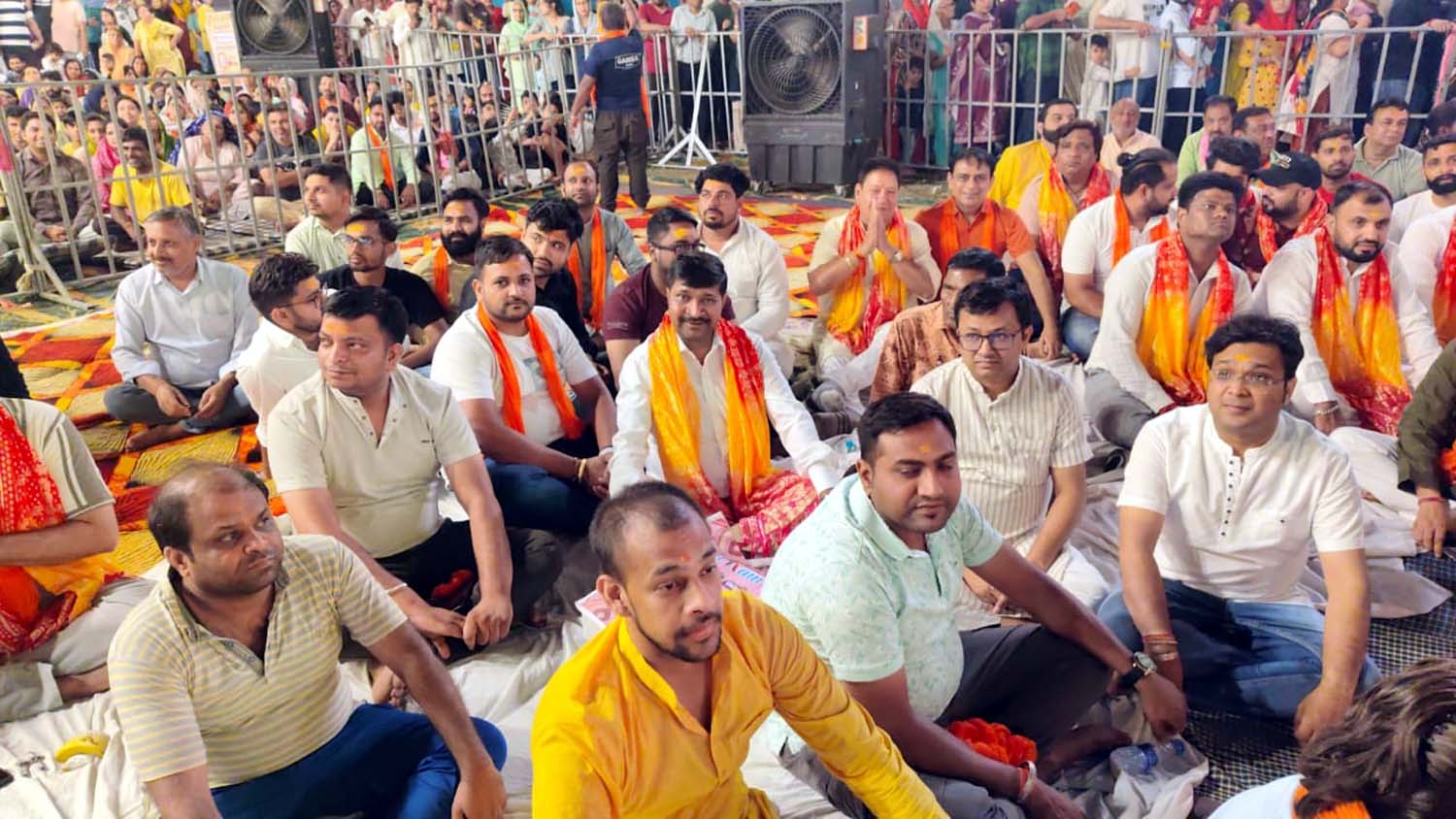 जींद : श्री श्याम महोत्सव में श्रद्धालुओं ने लाइनों में लग किए खाटू श्याम के दर्शन