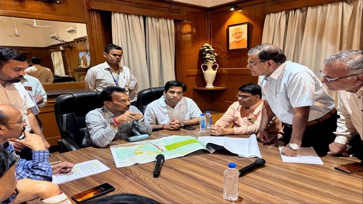 मांगलिया स्टेशन के पास यातायात डायवर्सन से न हो नागरिकों को परेशानी : मंत्री सिलावट