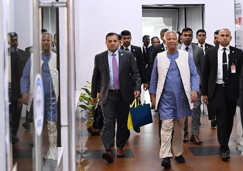 मोहम्मद यूनुस राजनीतिक अस्थिरता के बीच लंदन में बीएनपी को ‘साध’ बांग्लादेश लौटे